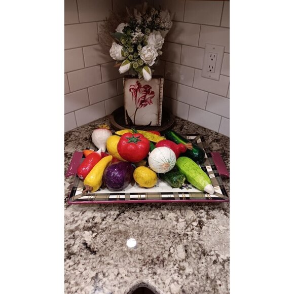 Vintage Oneida Strawberry Plaid Collectible 19x12.75 Inch Serving Platter Tray - Picture 10 of 10